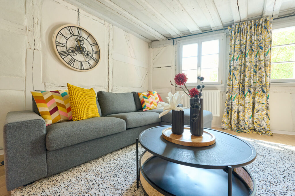 Farbenfrohes Farbkonzept in der Einrichtung