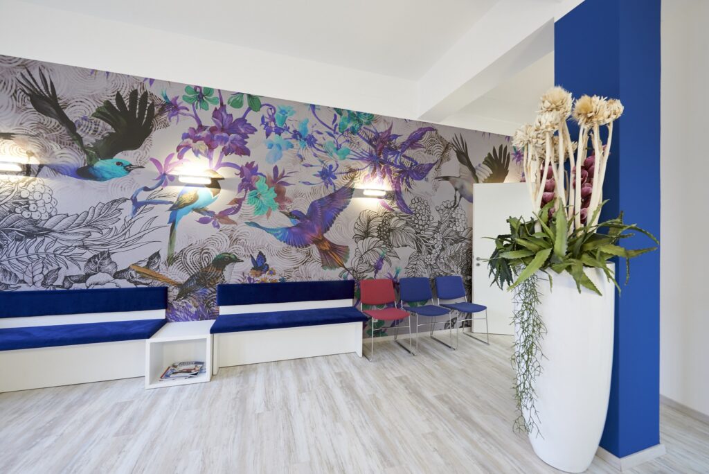Wartezimmer Farbkonzept