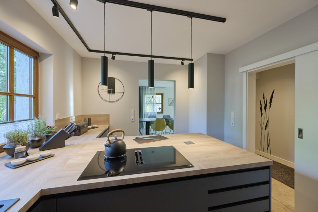 Küchengestaltung mit schwarz