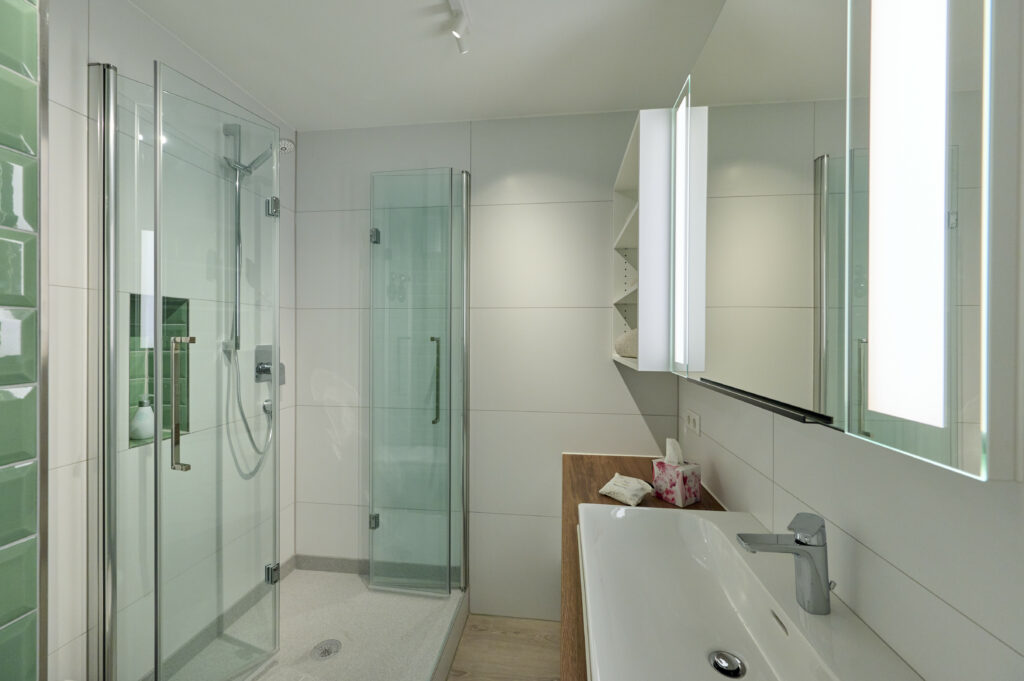 Badplanung Eckdusche