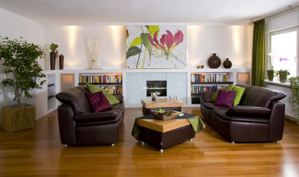 Kreative Möglichkeiten zur Versteckung des Fernsehers Smarte TV-Verstecklösungen