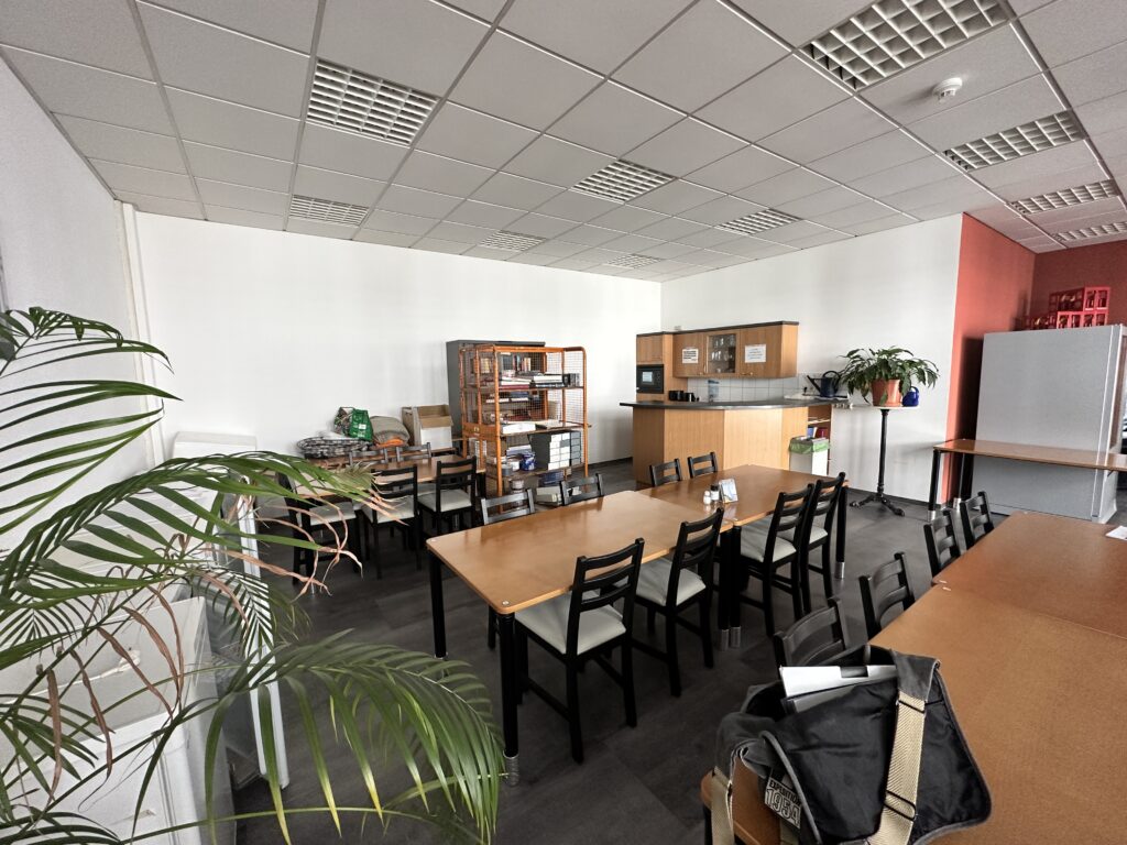 Ein Mitarbeiter-Bistro planen.